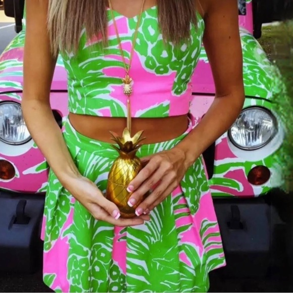 Lilly Pulitzer set - Picture 2 of 5